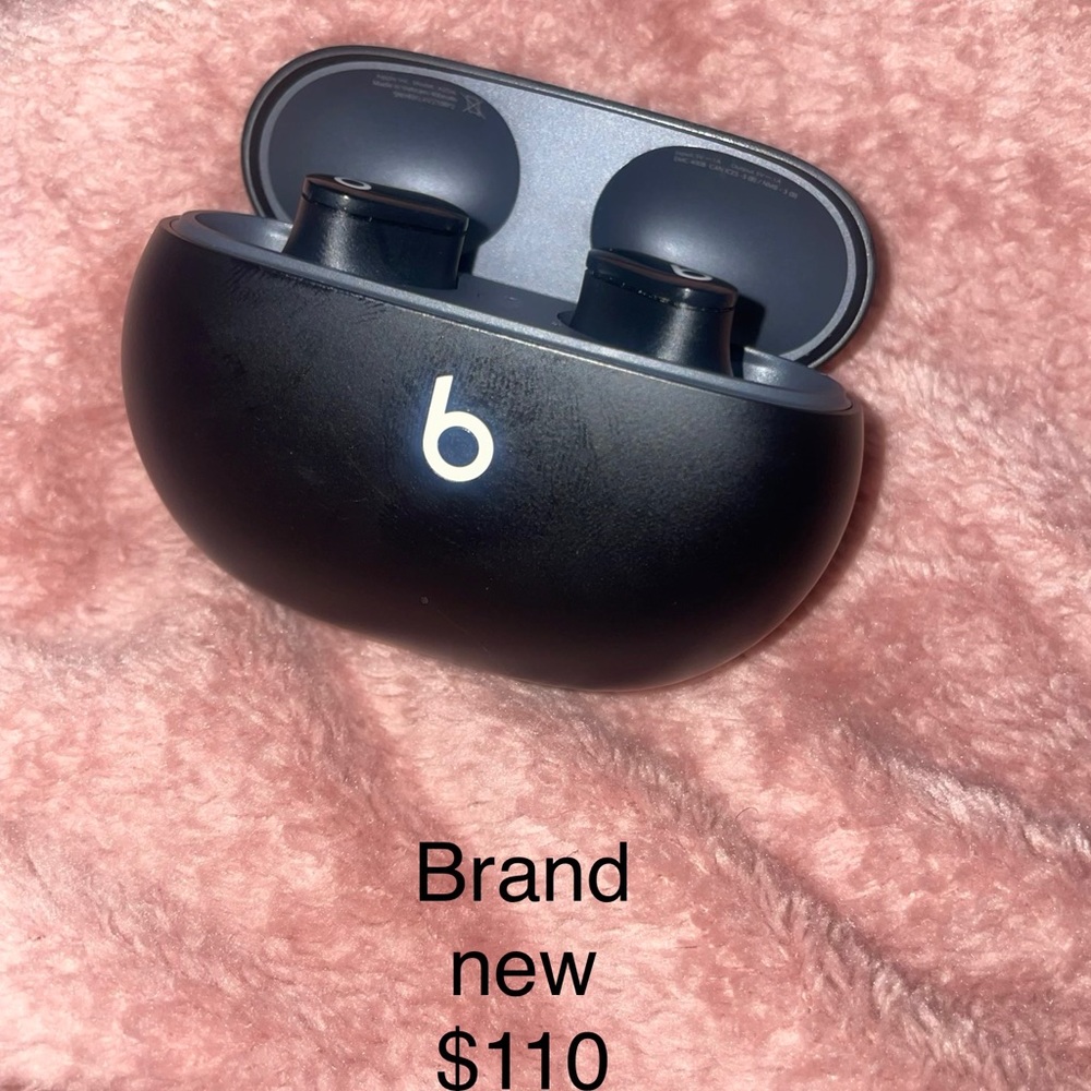 Beats studio buds